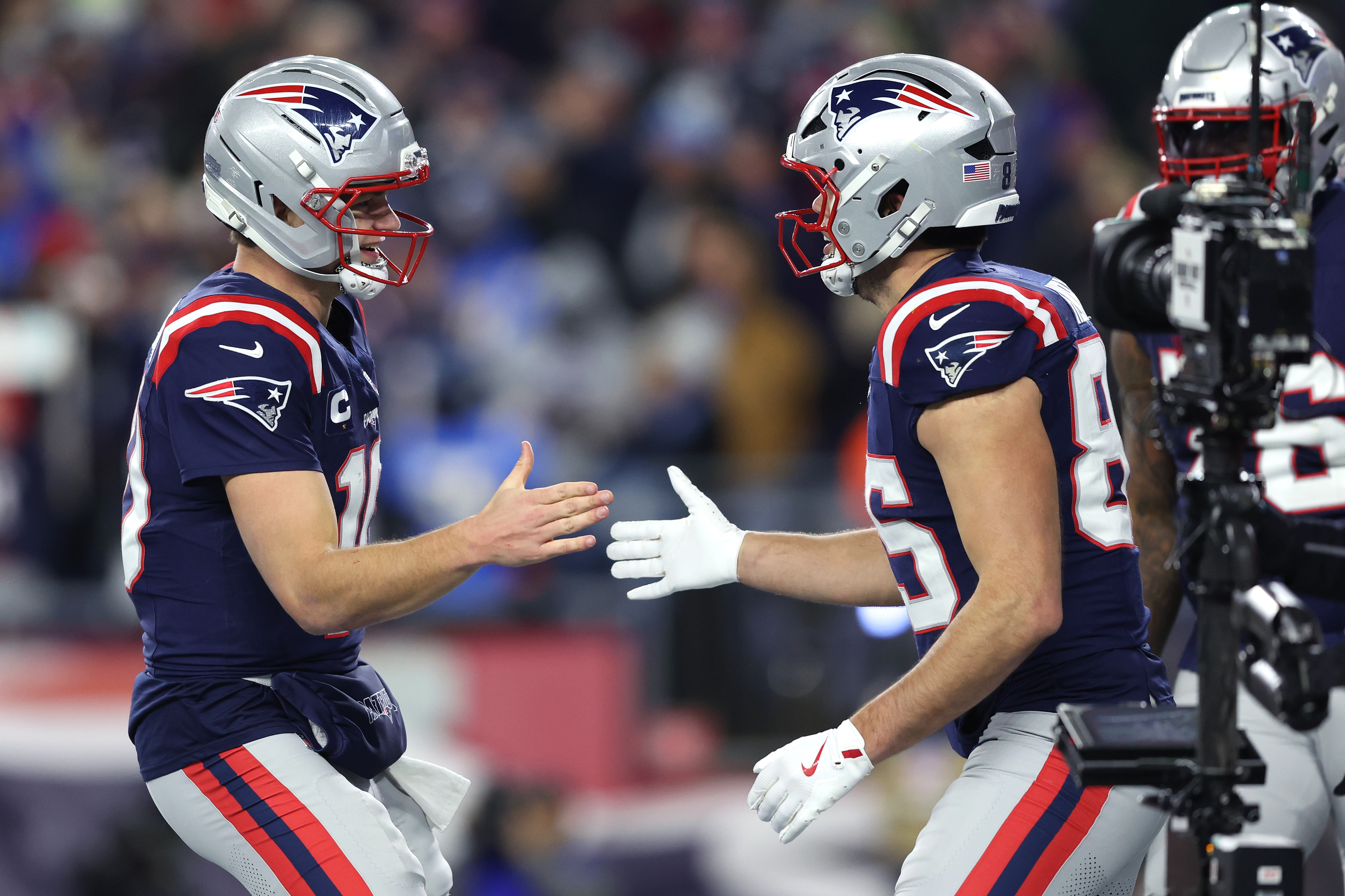 Hunter Henry on Drake Maye: Patriots TE shares thoughts about the QB