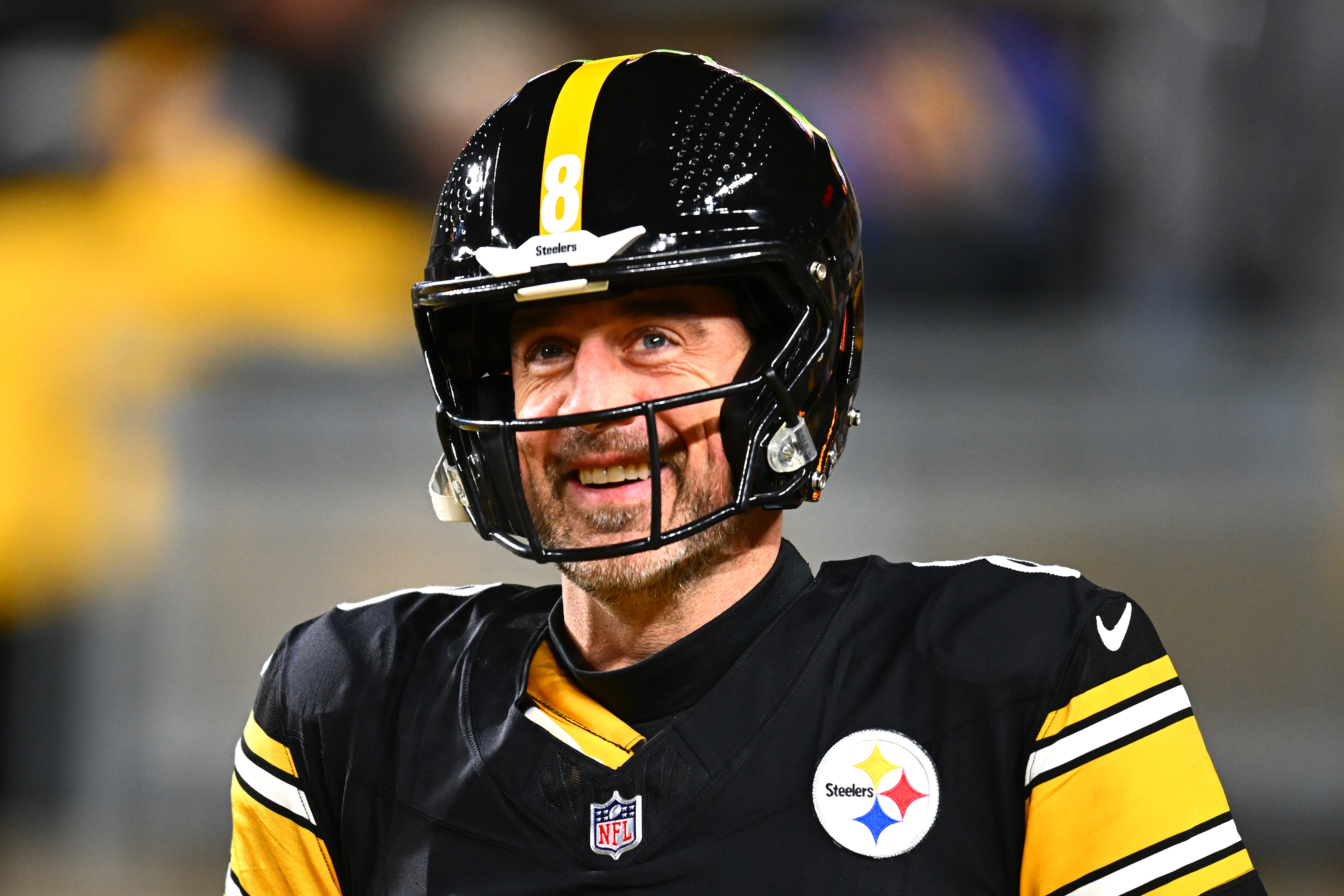 Steelers try a unique tactic to slow Aaron Rodgers on defense.