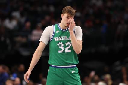 Mavericks Star Cooper Flagg’s Season Ends vs. Bulls After Injury