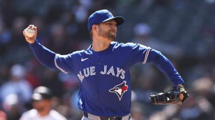 Pair of Blue Jays Arms Elect Free Agency Despite Lengthy Injury Report