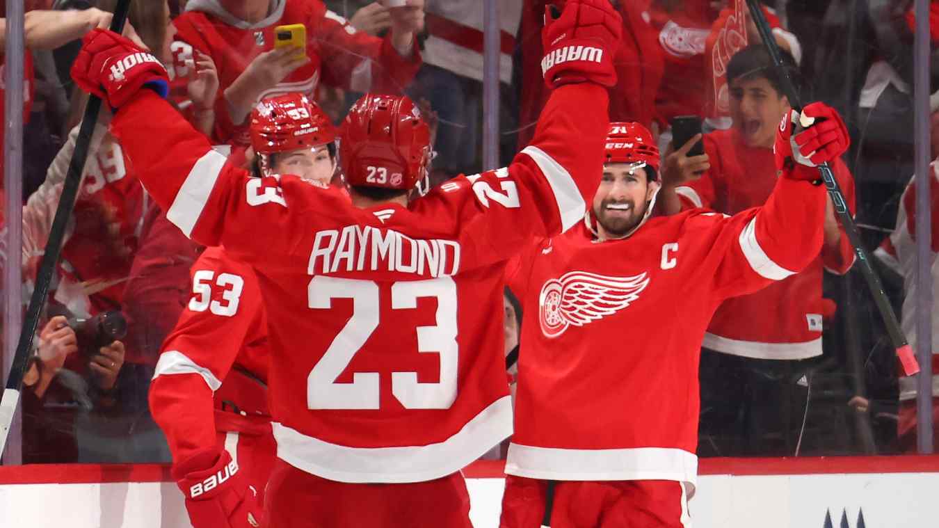 Red Wings Legend Calls Out 