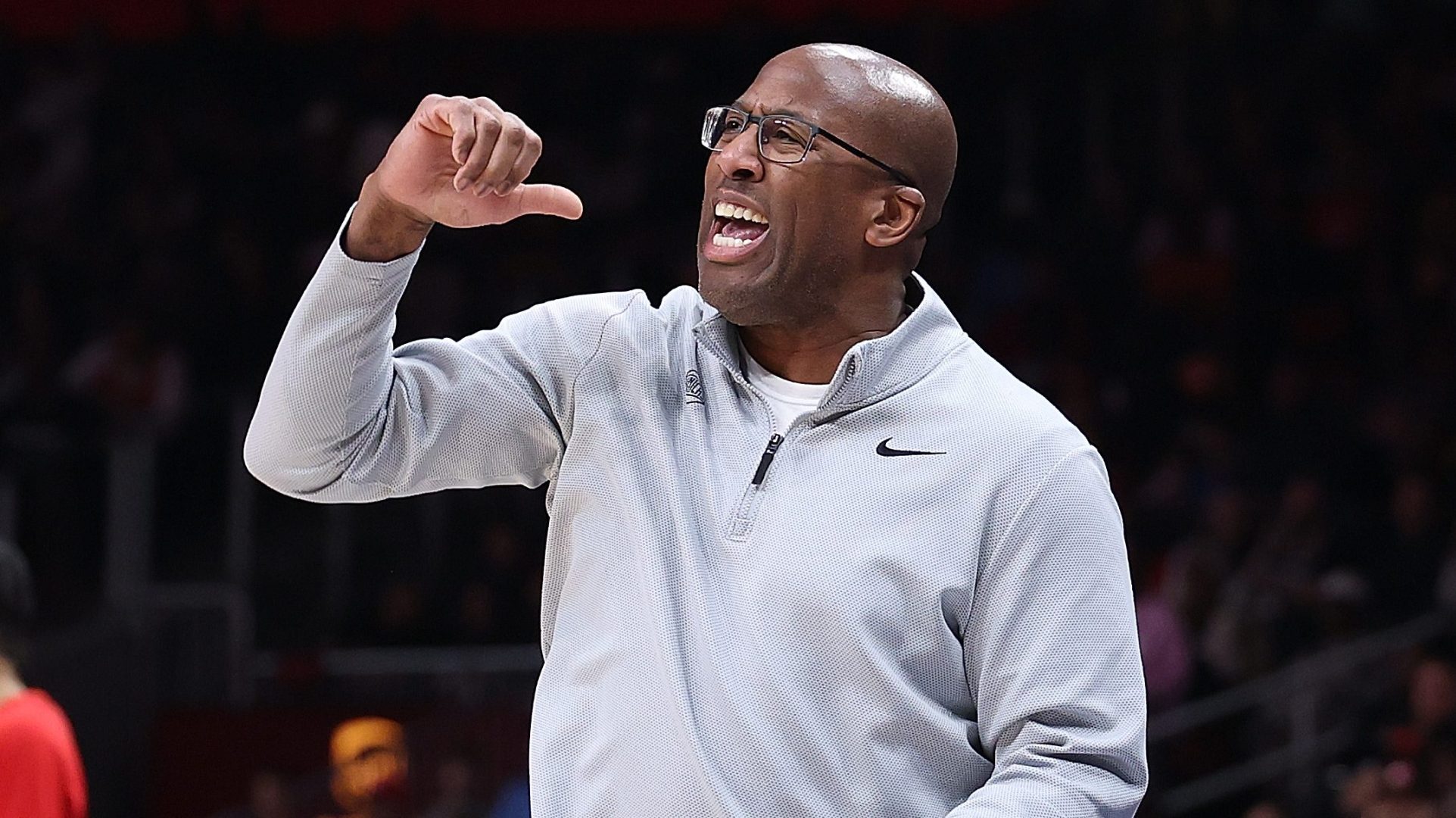 Mike Brown reacts during Knicks Game 3 loss as lineup change decision looms