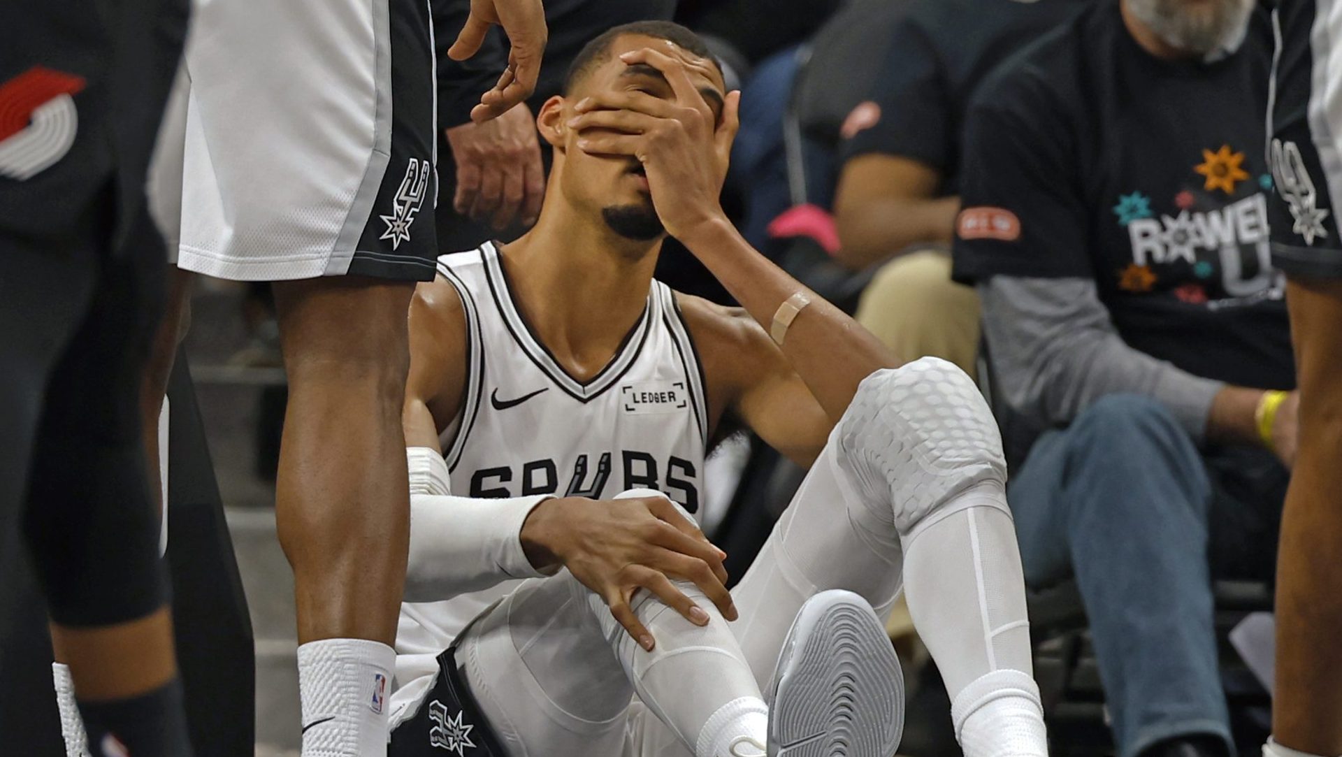 Victor Wembanyama, Victor Wembanyama injury update, Spurs