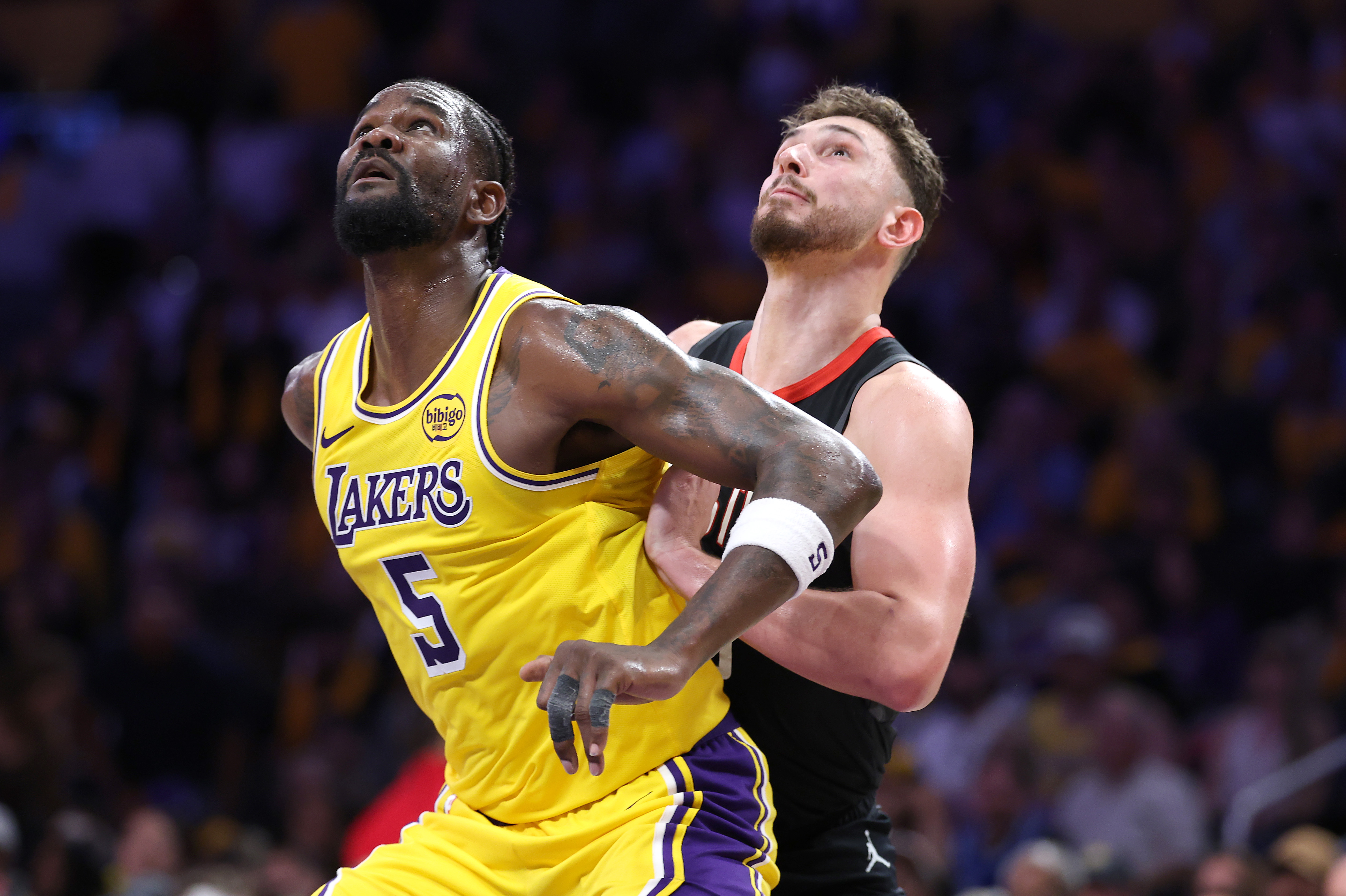 Deandre Ayton's Grit Fuels Lakers' Playoff Surge Amid Series Lead Over Rockets — image 4