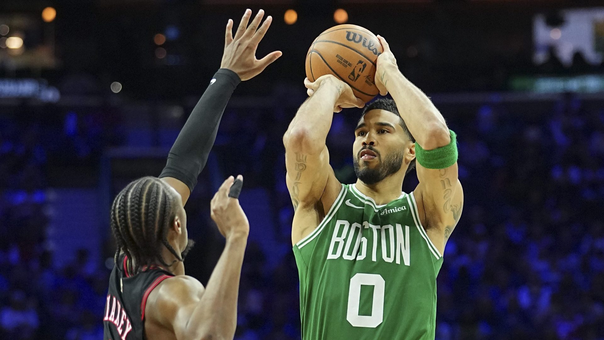 Jayson Tatum shoots over Tyrese Maxey during clutch moment in Game 3