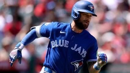 Nathan Lukes Leaves Game With Injury for Blue Jays