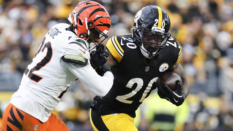 Steelers' Kaleb Johnson gets news from head coach Mike McCarthy