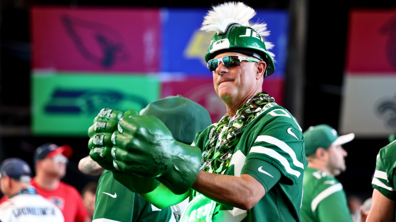 New York Jets poses prior to Round One of the 2026 NFL Draft at Acrisure Stadium on April 23, 2026 in Pittsburgh, Pennsylvania. (Photo by Emilee Chinn/Getty Images)