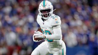 Dolphins’ De’Von Achane Gets Blunt Take Amid Breece Hall News