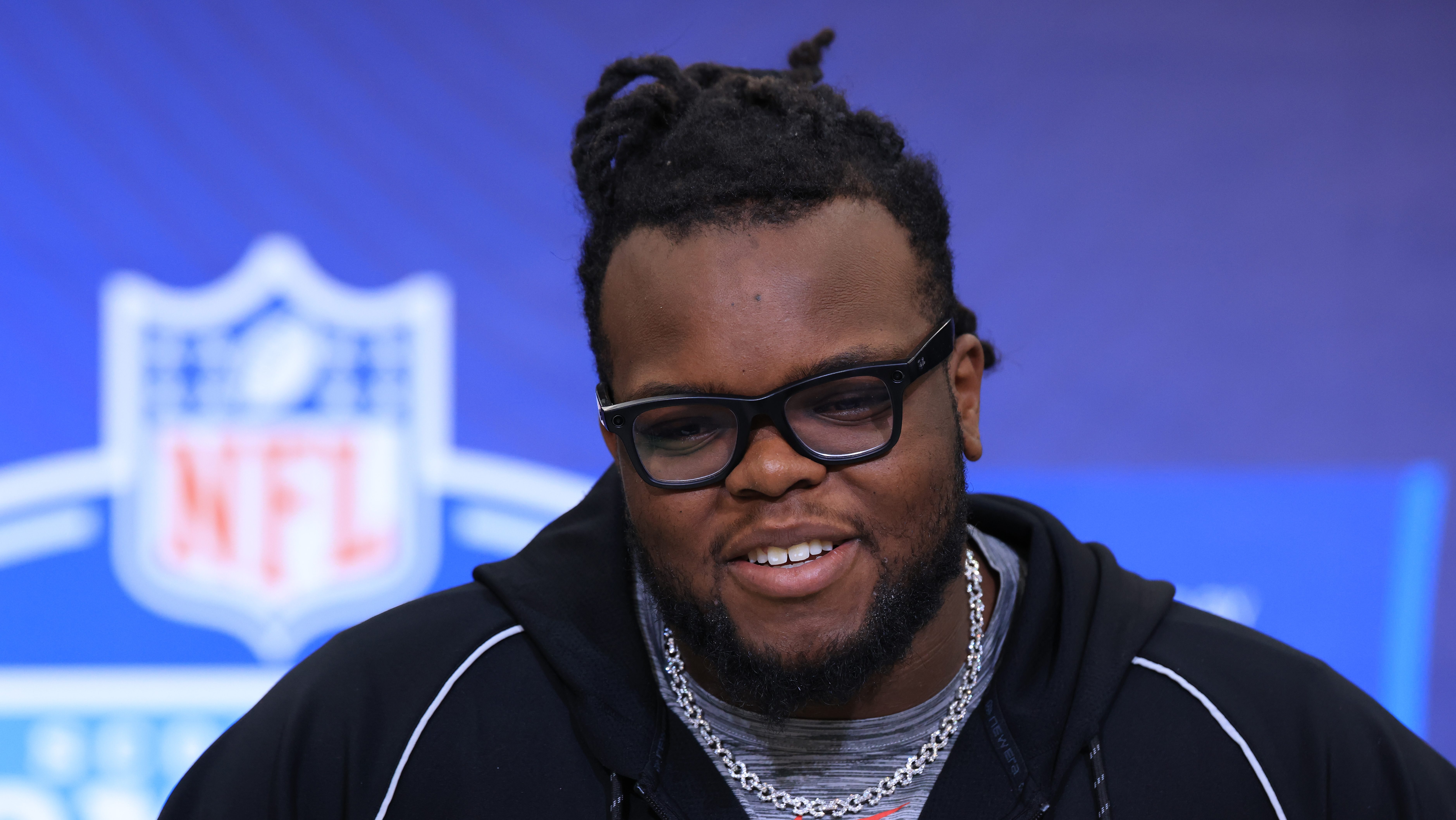 NFL Mock Draft: Buffalo Bills Predicted to Pick Kayden McDonald