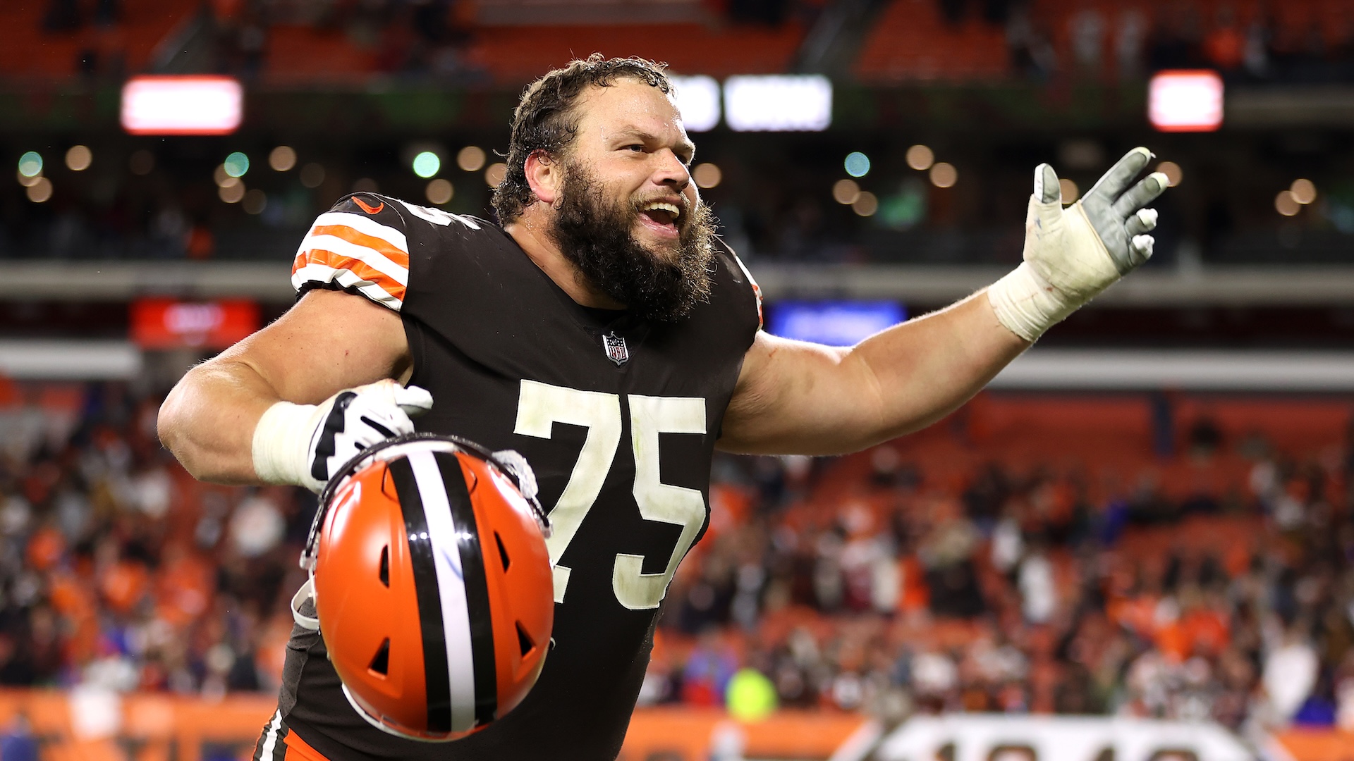 Lions Encouraged to Add Former All-Pro Guard Joel Bitonio
