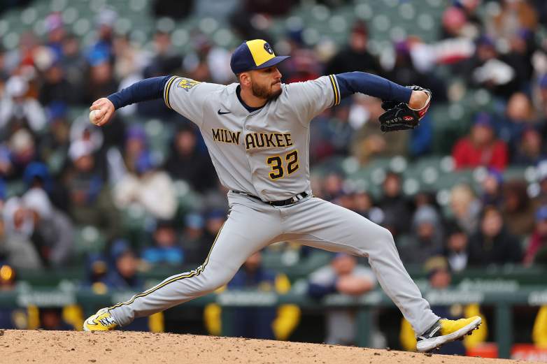 Former Milwaukee Brewers pitcher Peter Strzelecki signed to a minor league deal by the New York Yankees.