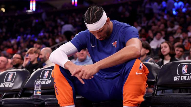 Josh Hart sitting on bench during Knicks comeback vs Cavaliers