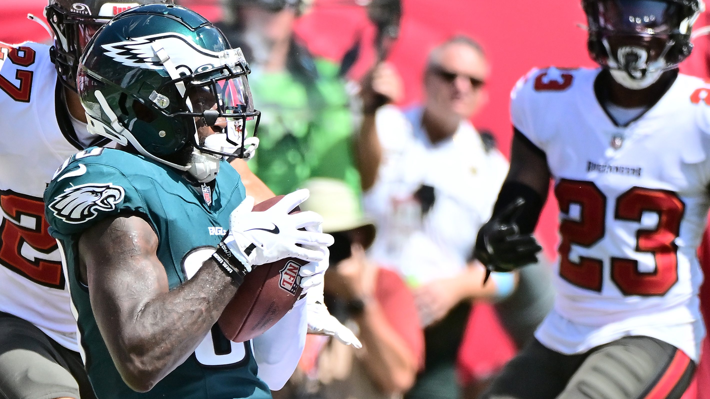 Former Eagles WR and Super Bowl Champion Retires From the NFL