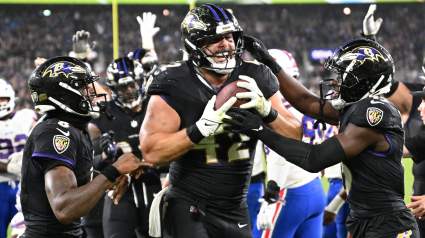 Ravens All-Pro Cried After Leaving for Historic Free Agent Contract