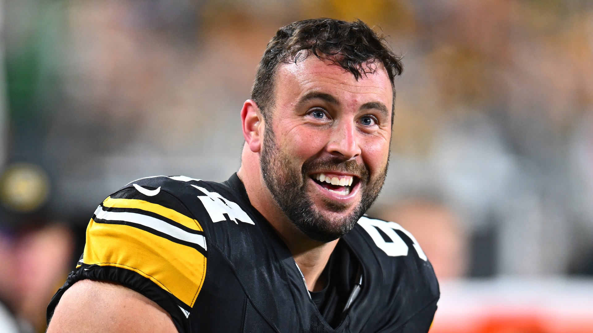 Steelers Get Final Answer on Potential Reunion With Veteran DE