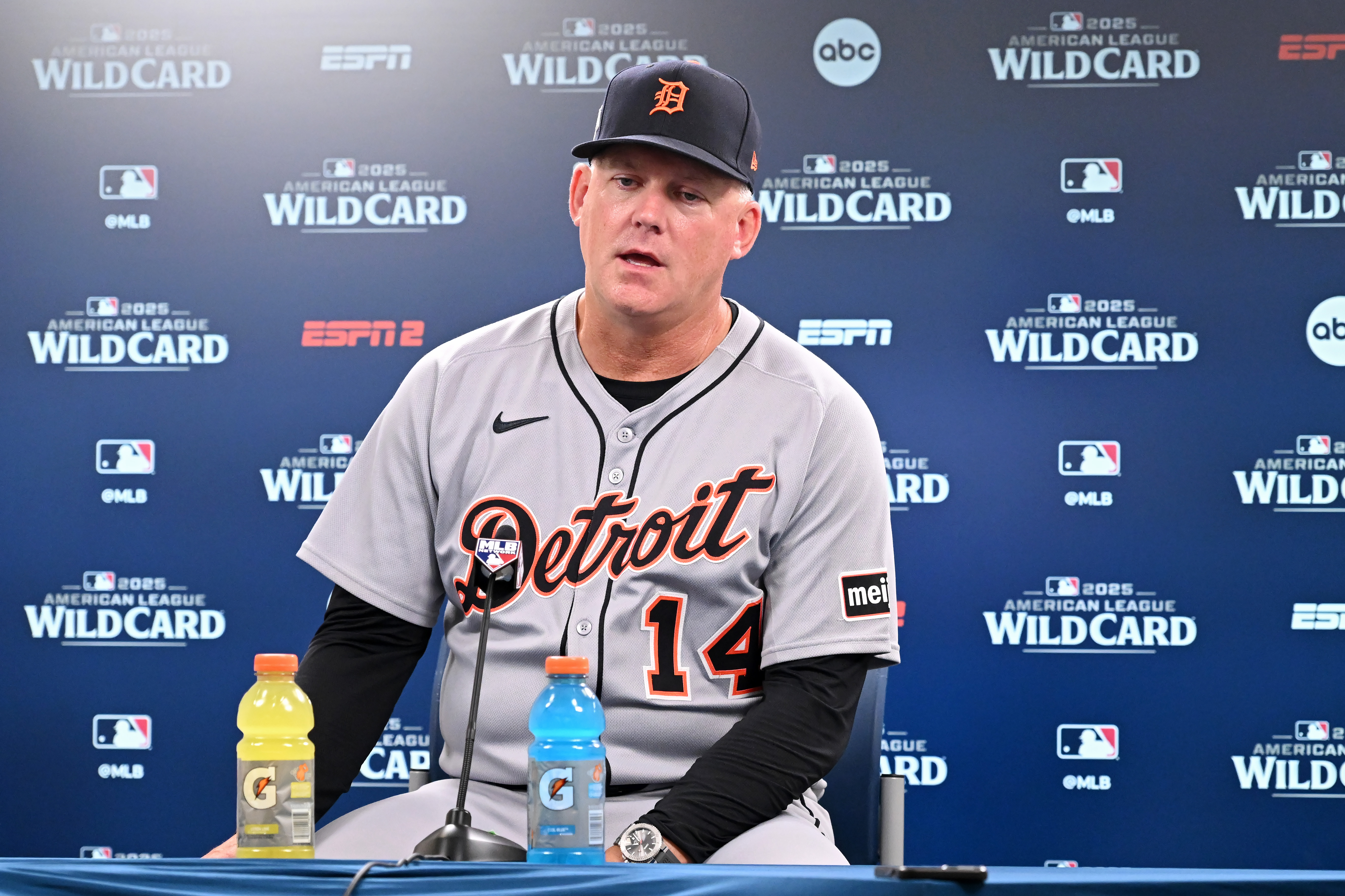 MLB World Reacts To Tigers-Blue Jays Trade