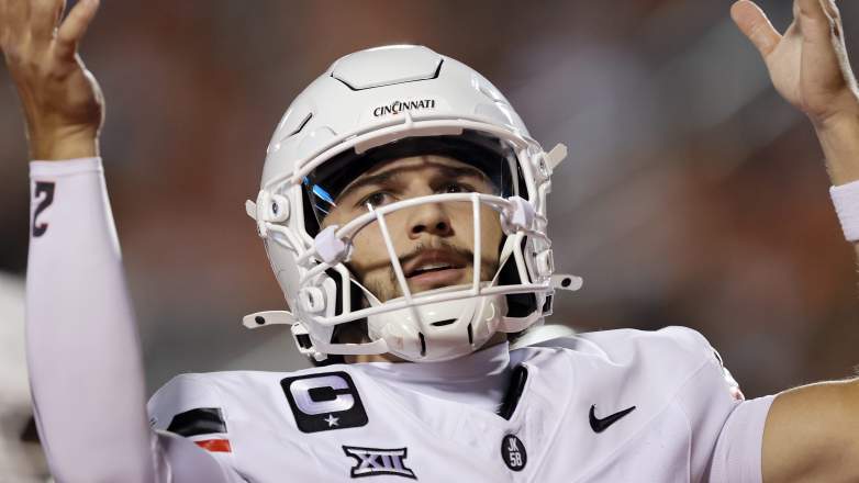Quarterback Brendan Sorsby of the Cincinnati Bearcats.