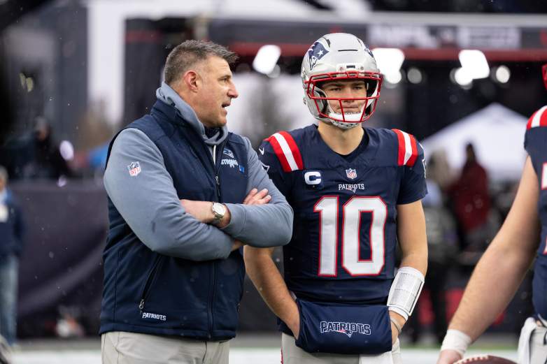 New England Patriots head coach Mike Vrabel and QB Drake Maye