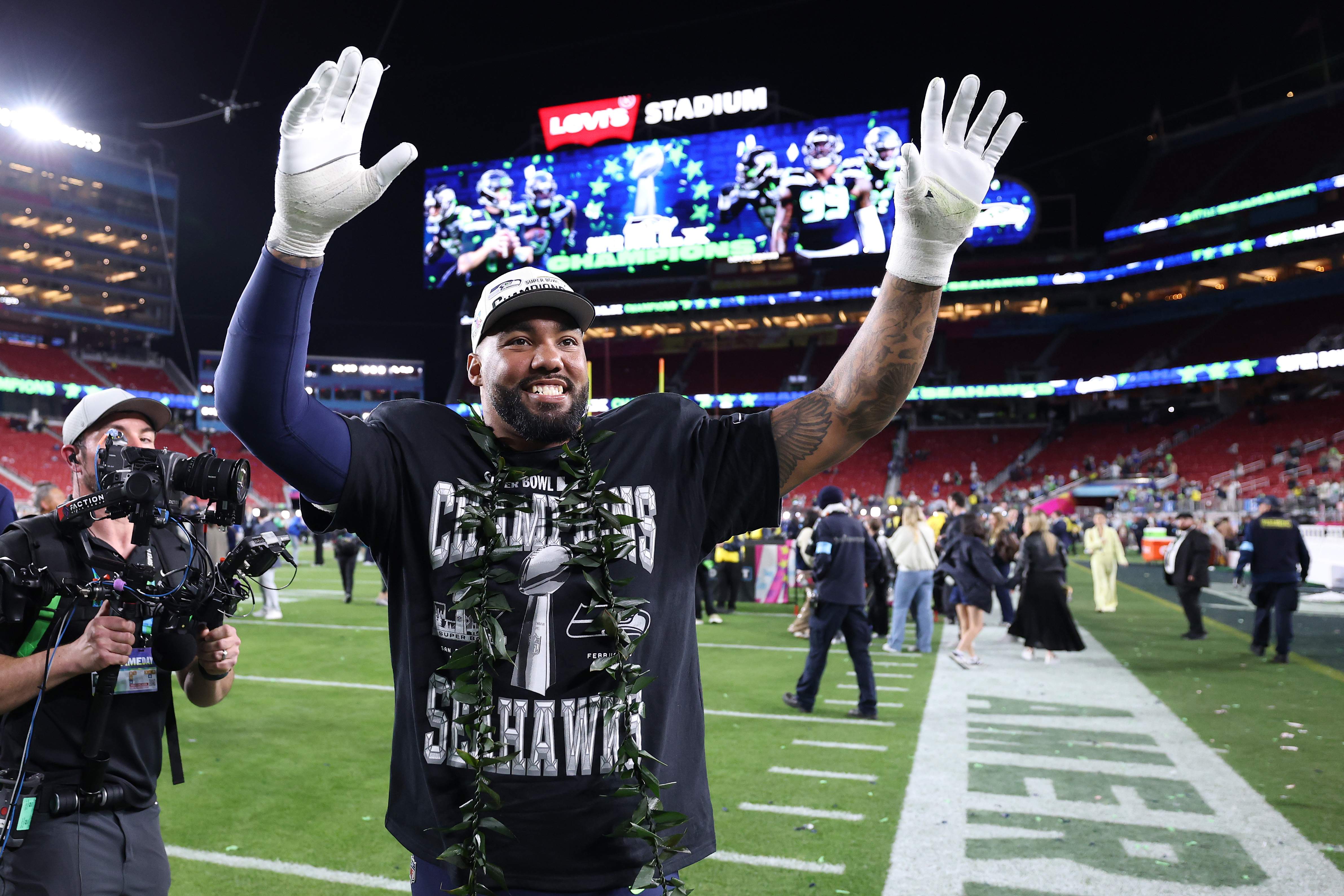 Seattle Seahawks star Leonard Williams announced the launch of his new YouTube channel.
