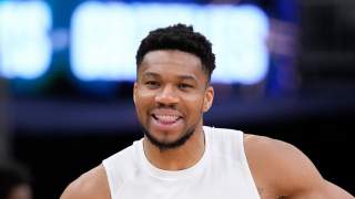 Players Give Strong Prediction for Where Bucks’ Giannis Antetokounmpo Will Play Next Year