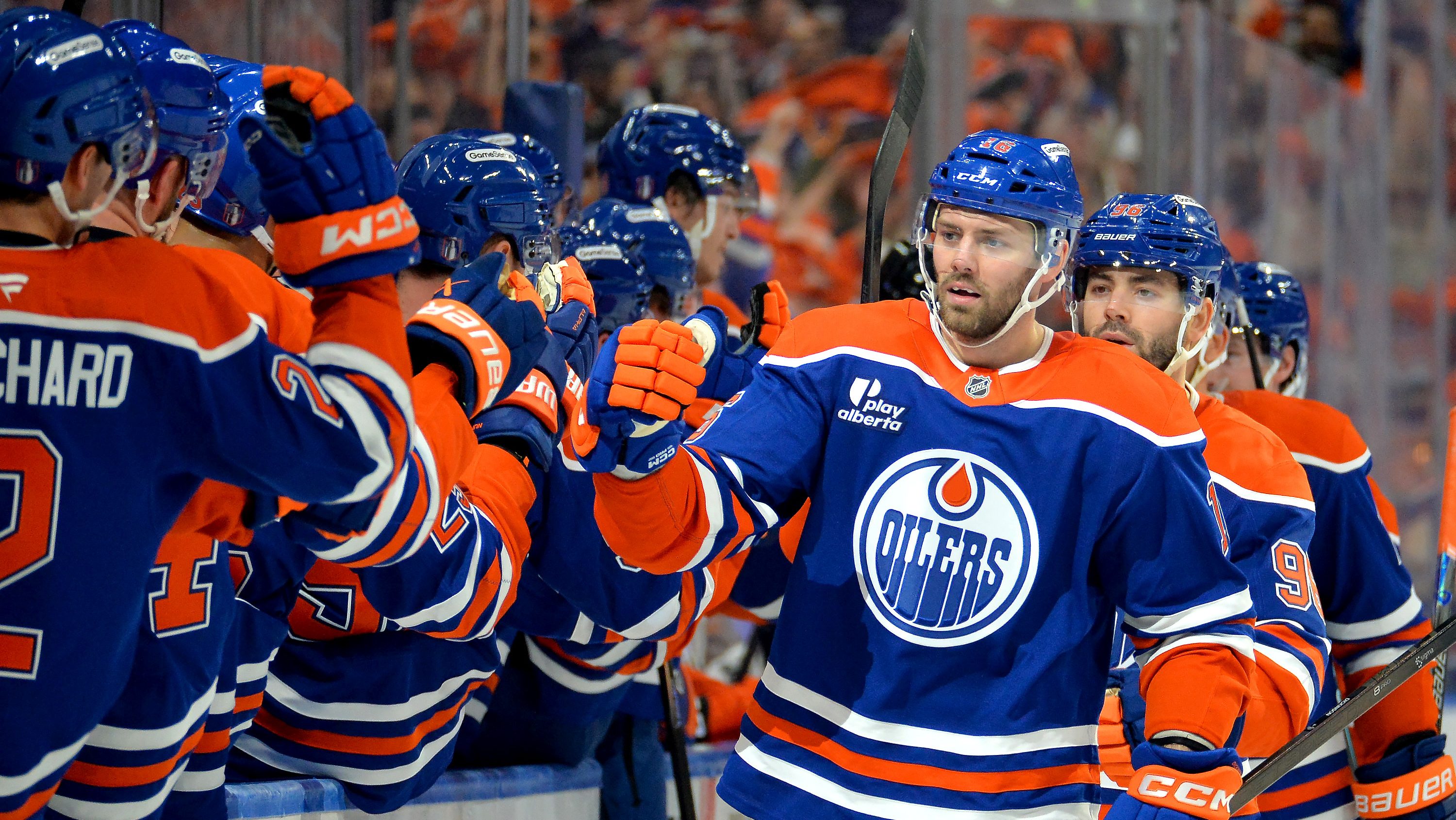 Oilers' Key Free Agents Say They Want to Come Back Next Year