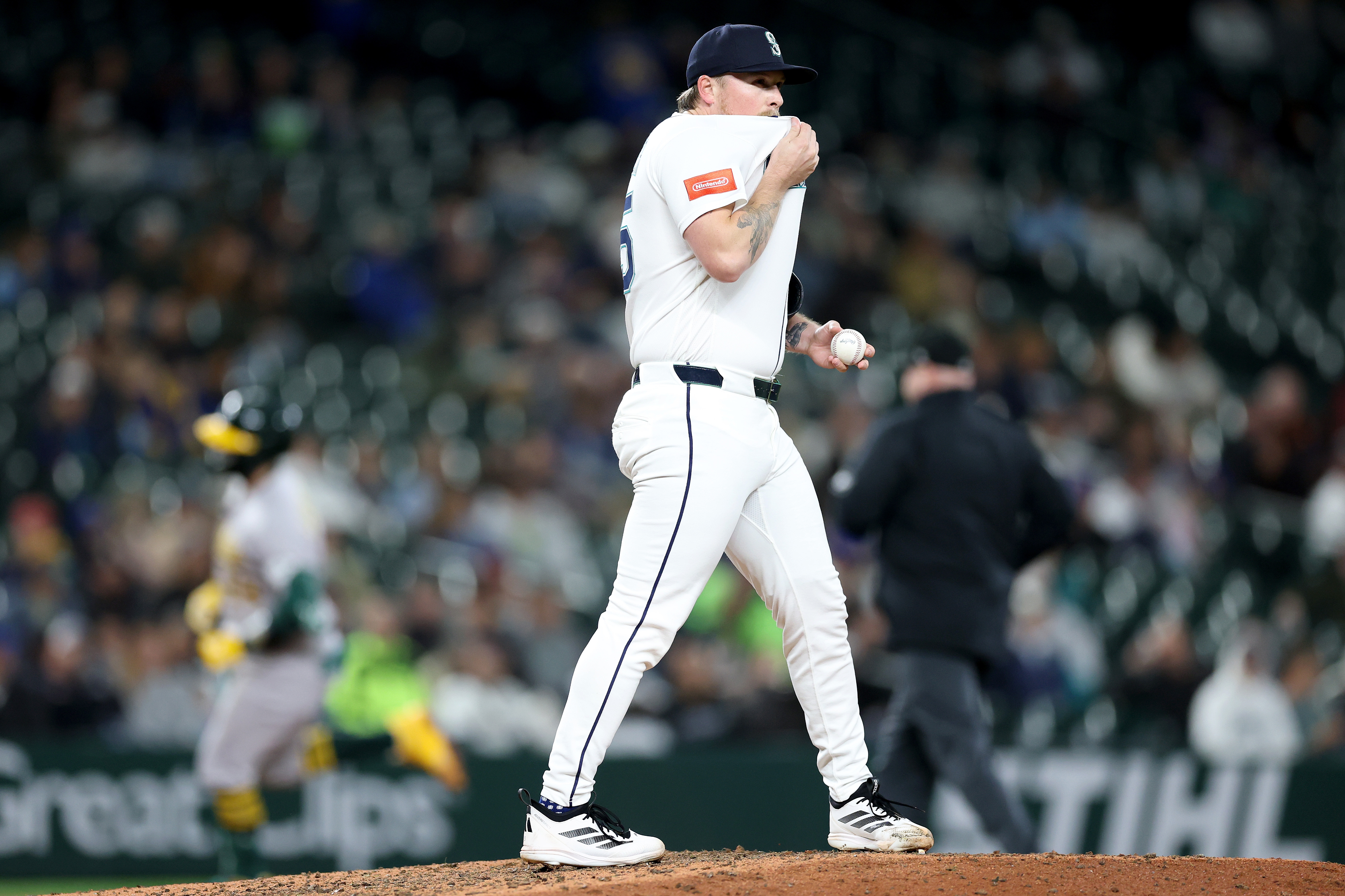 Atlanta Braves Could Find Perfect Trade Candidate In AL West Southpaw Reliever if Struggles Persist