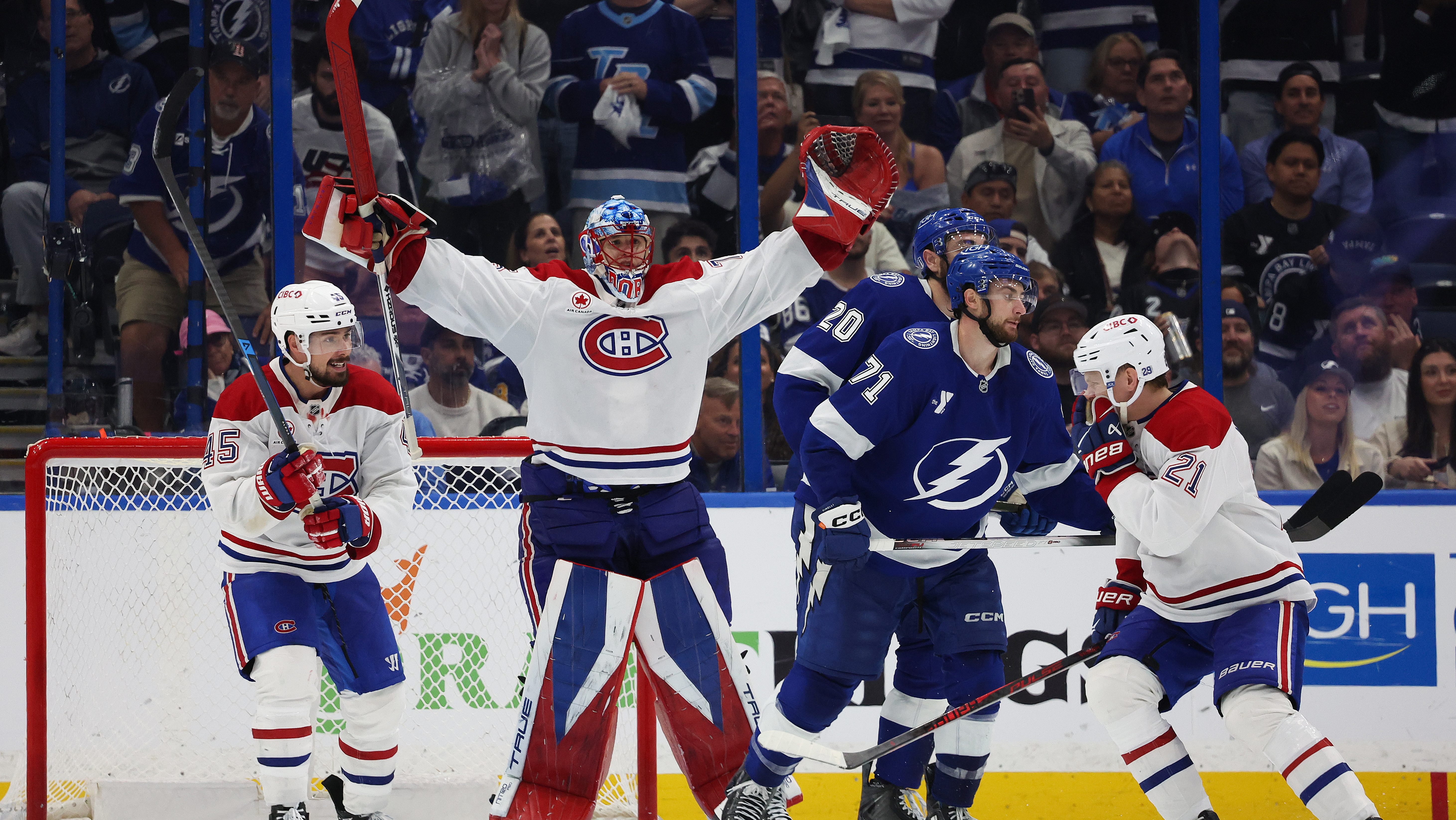Jakub Dobes Stops 28 Shots as Canadiens Edge Lightning 2-1 in Game 7 — image 1