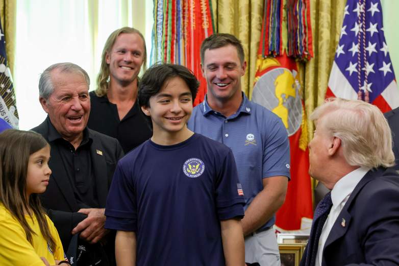 Noah Synergaard joins President Donald Trump to reinstate the Presidential Physical Fitness Award.