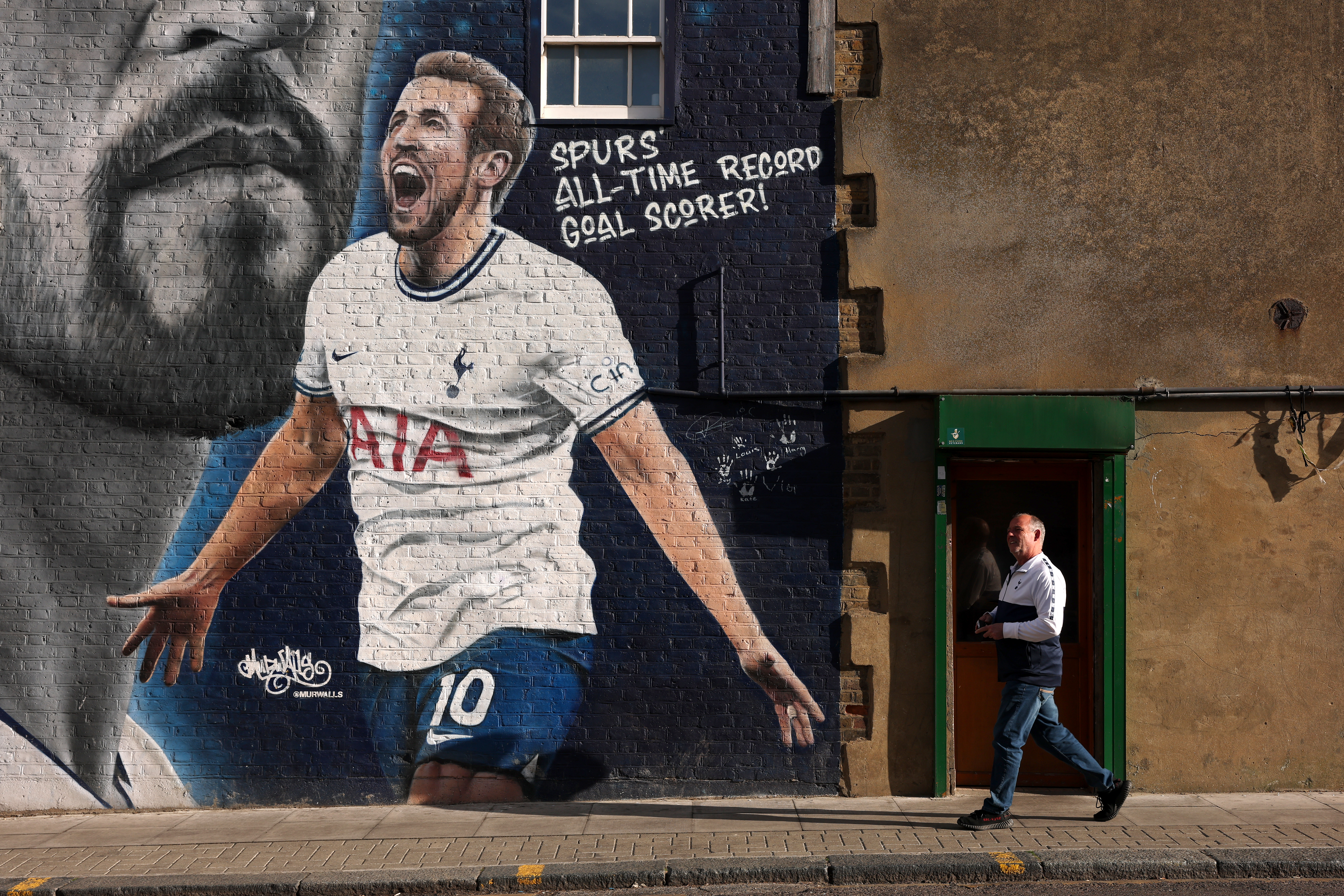 Harry Kane mural