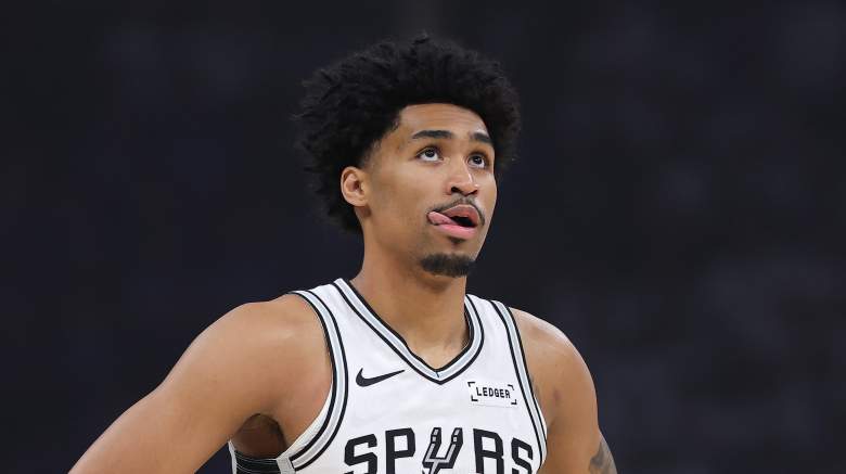 De'Aaron Fox injury update, San Antonio Spurs, Dylan Harper, Spurs starting lineup, Spurs vs Thunder Game 3, Spurs betting odds, Spurs vs Thunder odds, Spurs starting lineup, Dylan Harper All-Rookie team, Dylan Harper injury update, Spurs injury report, Spurs vs Thunder Game 3, When is Dylan Harper coming back?