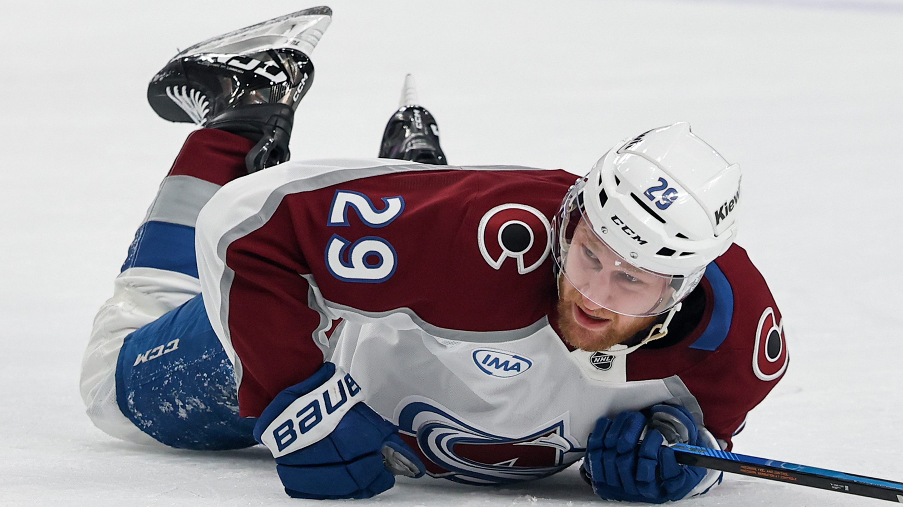 Avalanche Star Nathan MacKinnon Suffers Brutal Playoff Milestone