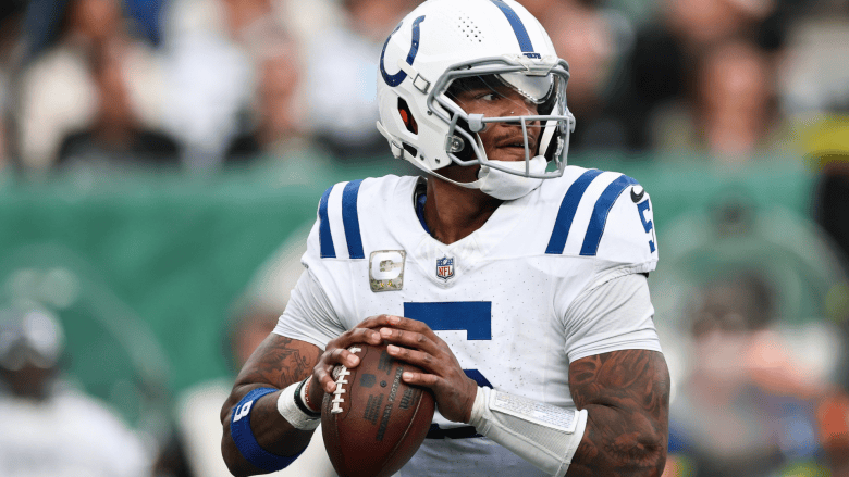 NOVEMBER 17: Quarterback Anthony Richardson #5 of the Indianapolis Colts looks to pass during the fourth quarter against the New York Jets at MetLife Stadium on November 17, 2024 in East Rutherford, New Jersey. (Photo by Al Bello/Getty Images)