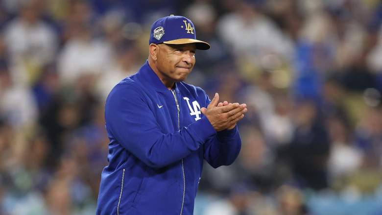 Los Angeles Dodgers manager Dave Roberts visits the mound in a game against the Arizona Diamondbacks at Dodger Stadium.