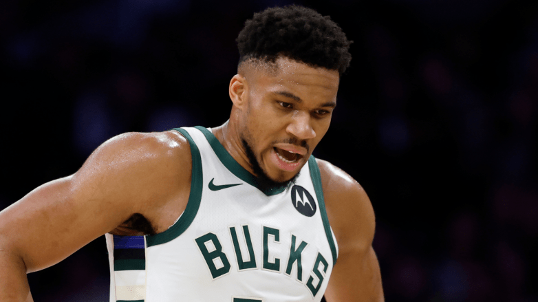Giannis Antetokounmpo, Los Angeles Lakers
