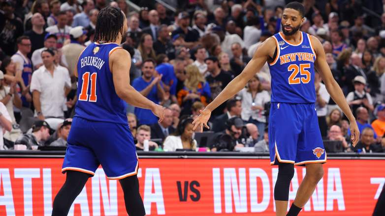 New York Knicks guards Jalen Brunso and Mikal Bridges