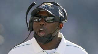 Browns Coach Warns Starters That Injured Veteran ‘Not Conceding’