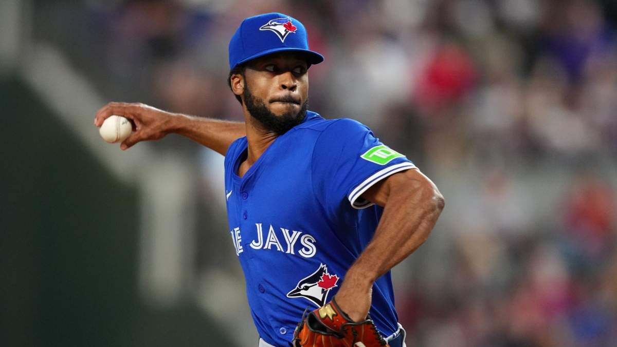 Former Blue Jays 6-Year MLB Veteran Signs With AL Club