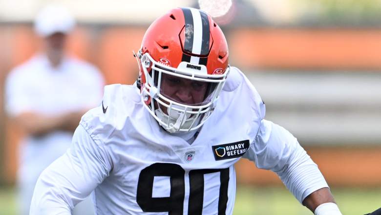 Former Browns pass-rusher Joe Tryon-Shoyinka.