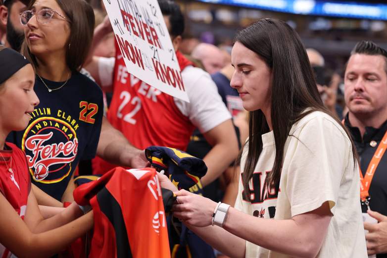 Indiana Fever fans