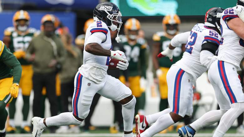 Deonte Banks key role