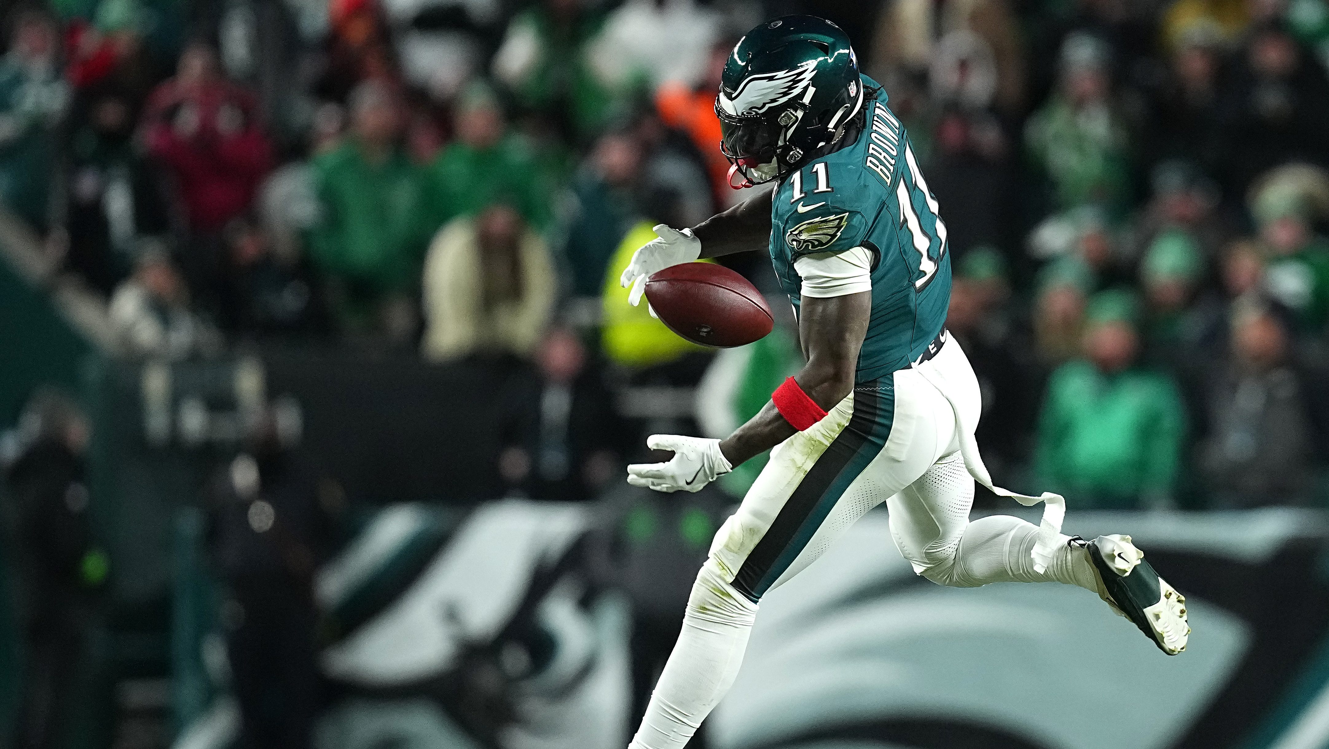 New Patriots WR A.J. Brown