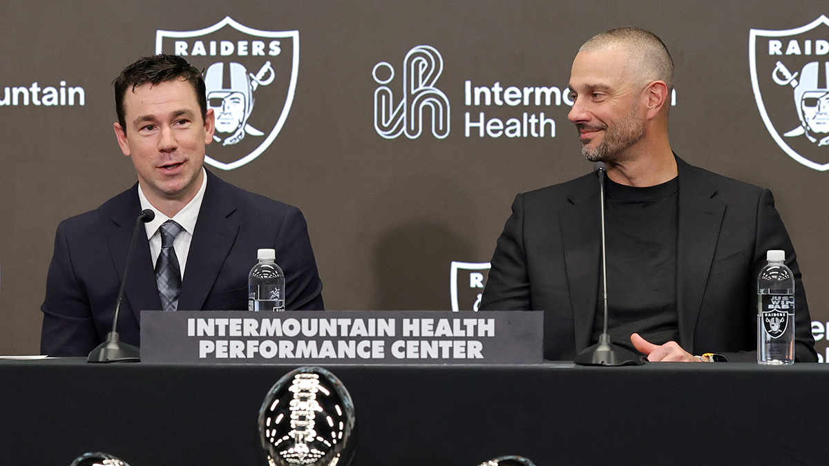 Insider Believes It ‘Makes Sense’ for Raiders to Swing QB Trade