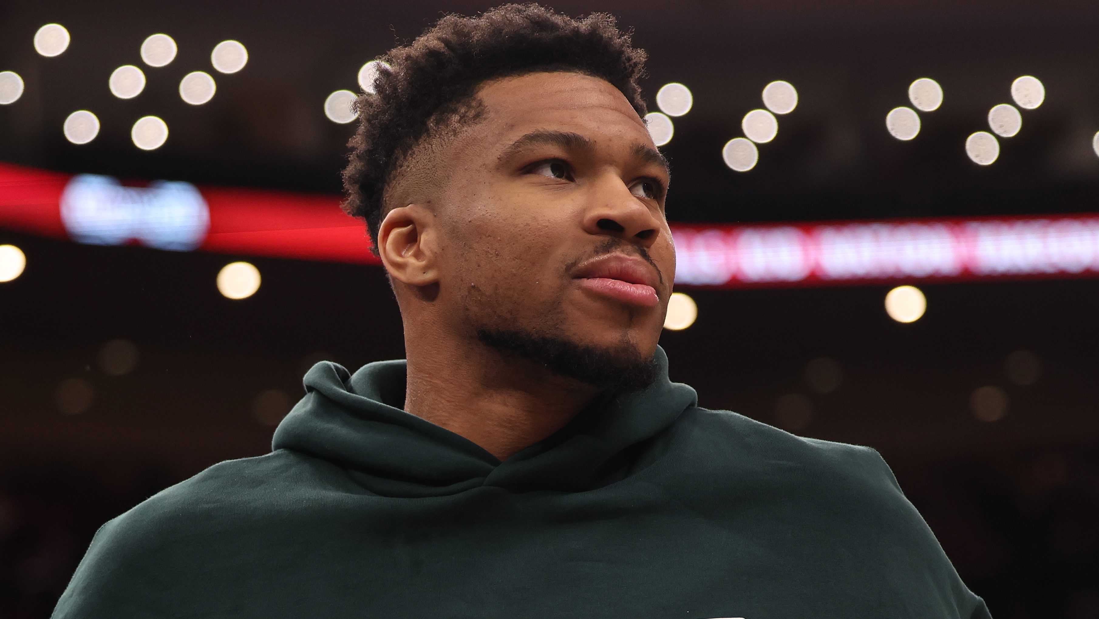 Giannis Antetokounmpo #34 of the Milwaukee Bucks continues to be the lead dog in the NBA trade rumor race,.