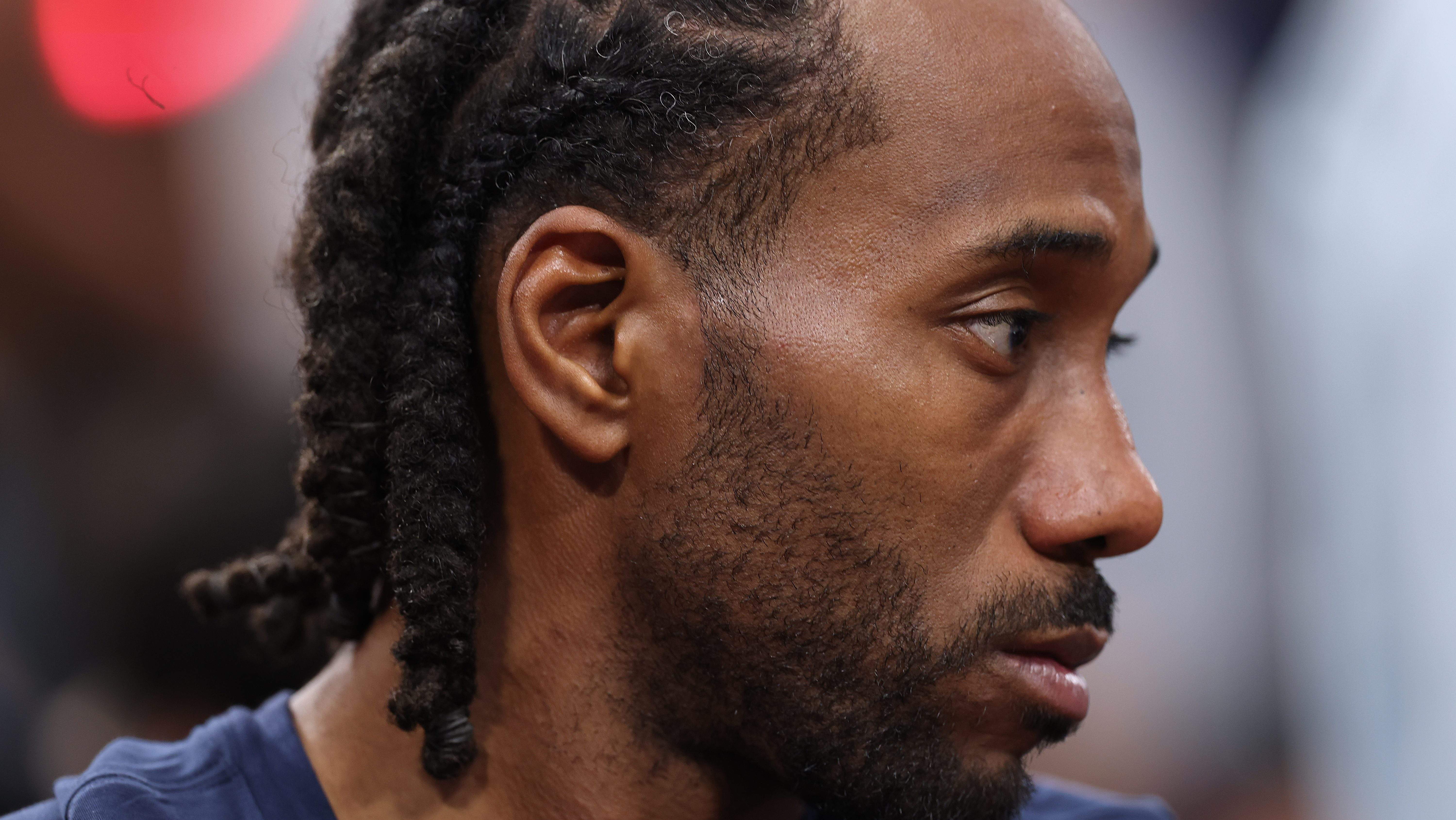 Raptors eye Kawhi return; Clippers wary, trade talks loom amid injury risks.