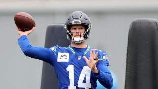 Ex-Seahawks Pro Bowler Speaks out on Sam Darnold at NFL Minicamp