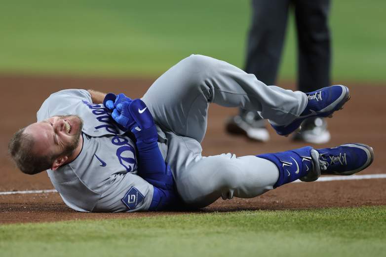 Los Angeles Dodgers third baseman Max Muncy exits game against the Arizona Diamondbacks game after violent collision with first baseman Ildemaro Vargas.