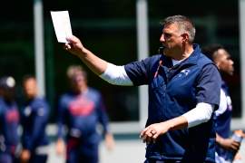 Mike Vrabel Sounds Off on Patriots’ Surging Young Edge Rushers