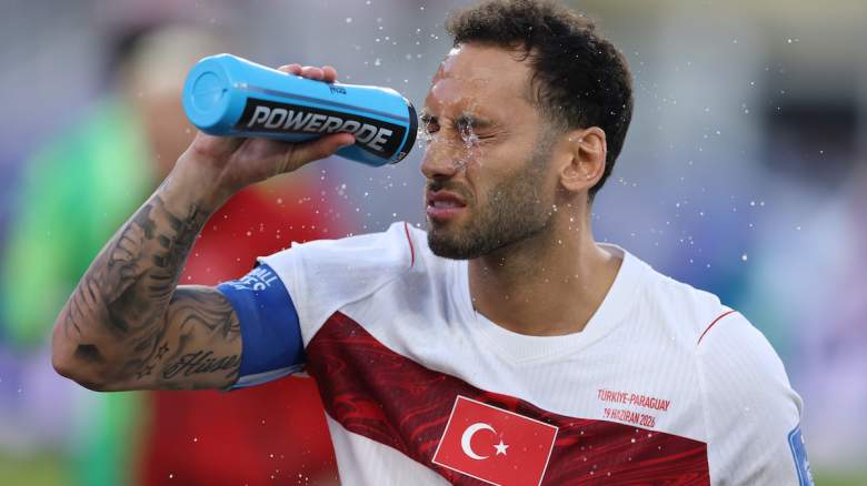Hakan Calhanoglu #10 of Turkiye cools off.