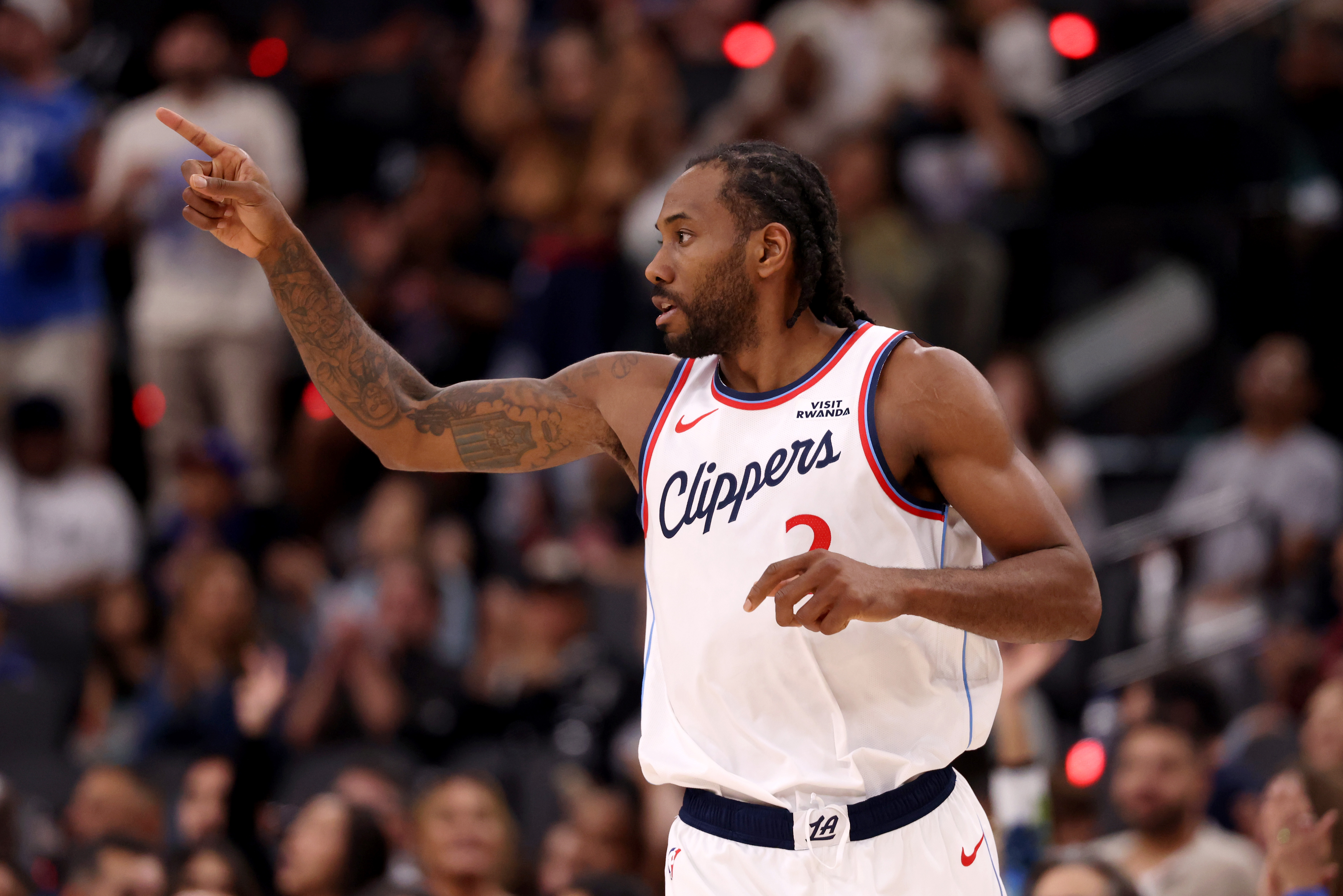 Spurs Receive Surprising Report About Potential Kawhi Leonard Trade